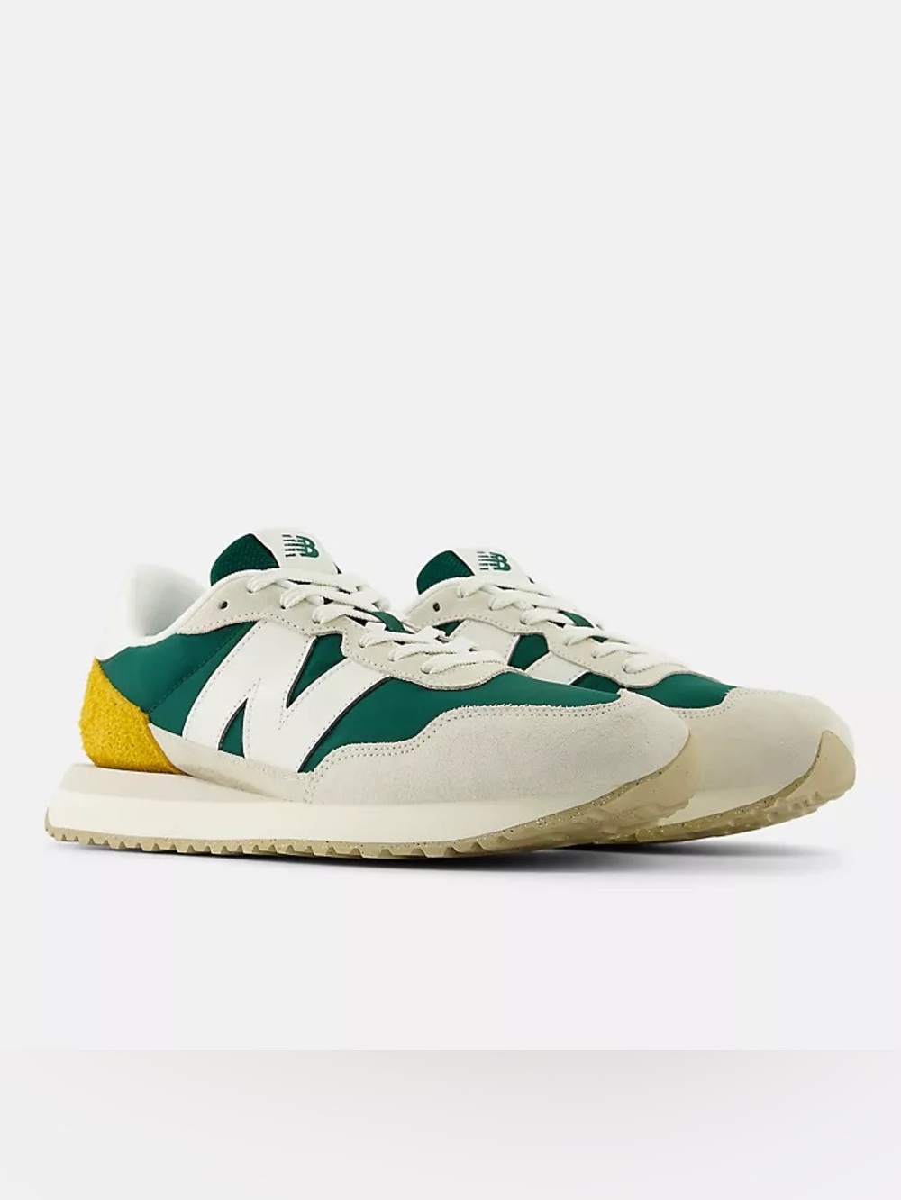 Men’s New Balance Size 10.5 Nimbus Cloud Green 237